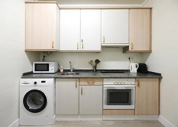 Precioso Piso Centrico Con Aparcamiento Gratuito *