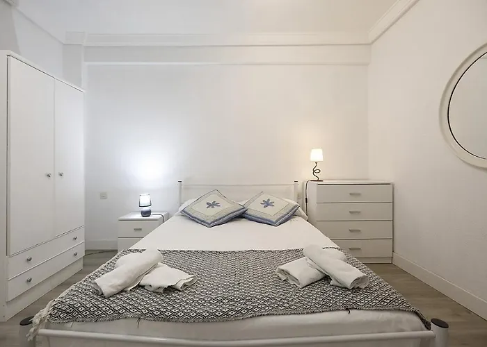 Precioso Piso Centrico Con Aparcamiento Gratuito *